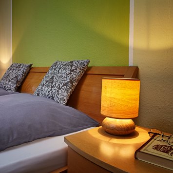 Lampe tactile aspect bois