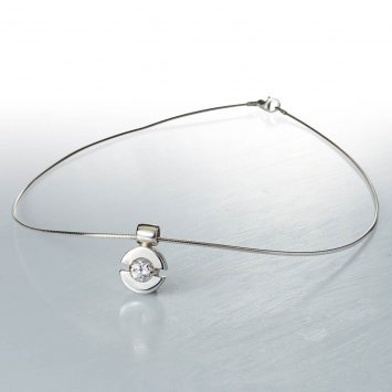 Chaîne spirale avec pendentif