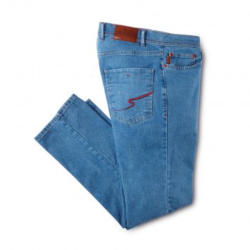 Jeans mit modischen Details