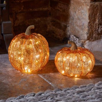 Illuminierter Kürbis, Mittel