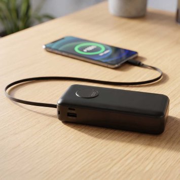 Power-Ladegerät mit integriertem USB-C-Kabel