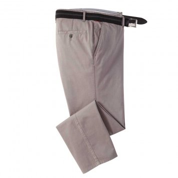 Fleckenabweisende Reisehose