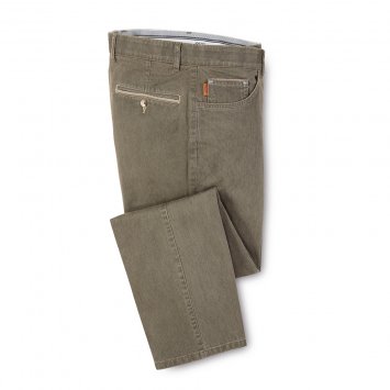 Sportive Hose mit Kontrasten