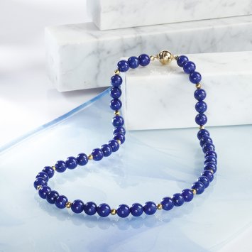 Collier de pierres précieuses lapis-lazuli