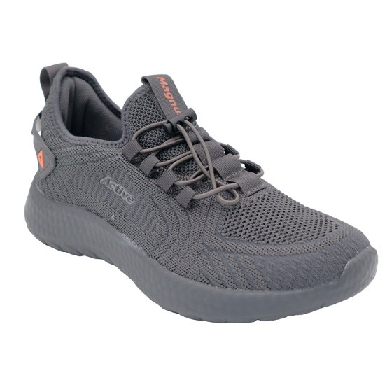 Chaussure de sport avec bloque-cordon 