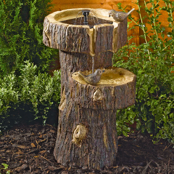 Fontaine solaire « tronc d’arbre » 