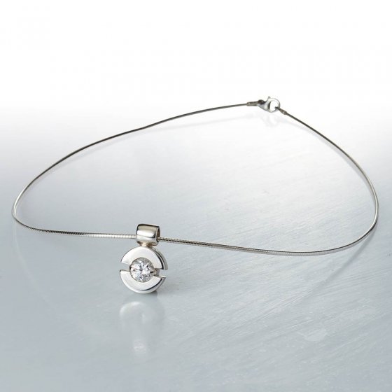 Chaîne spirale avec pendentif