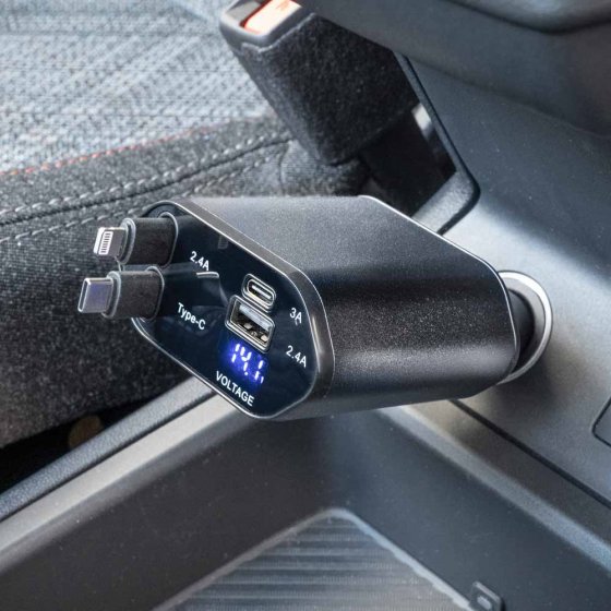 4-in-1 Auto-Ladegerät mit Kabeln 