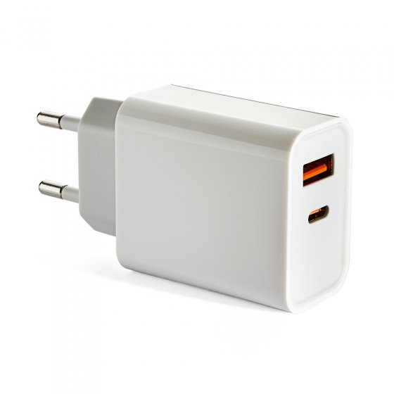 USB-C Kombi-Steckdosenadapter 