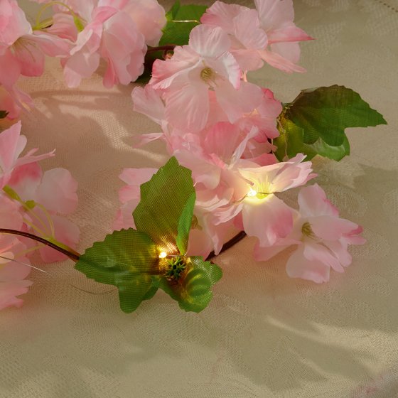 Guirlande de fleurs illuminée