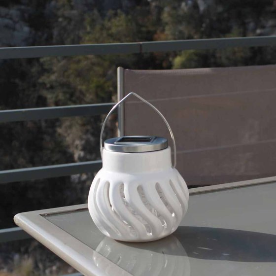 Anti-Mücken-Windlicht mit Solar 