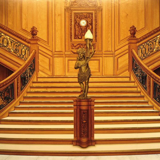 Titanic Uhr Treppenhaus 