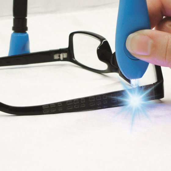 Reparaturstift mit UV-Licht