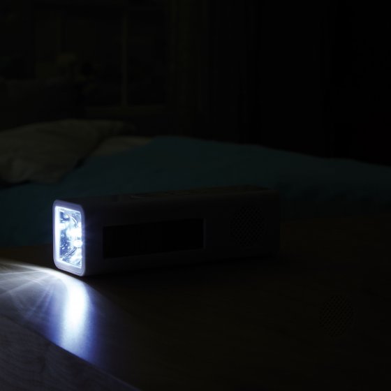 Radiowecker mit LED-Taschenlampe 