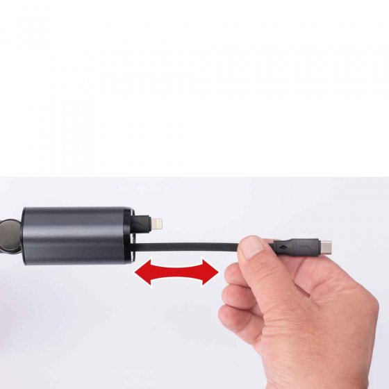 4-in-1 Auto-Ladegerät mit Kabeln 
