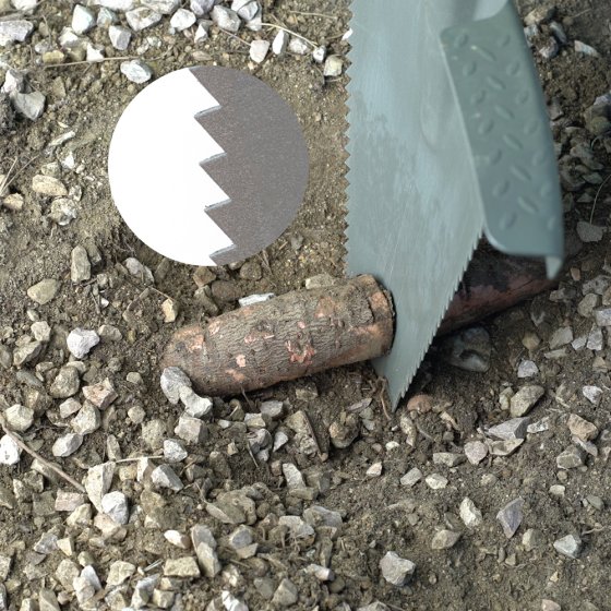 Bêche avec scie à racines 