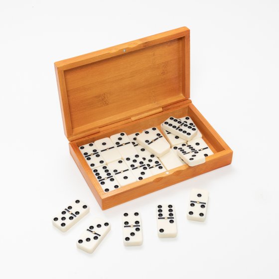 Holzbox mit großem Domino 