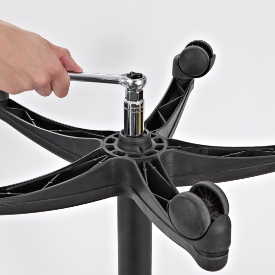 Clé à cliquets avec douille universelle 