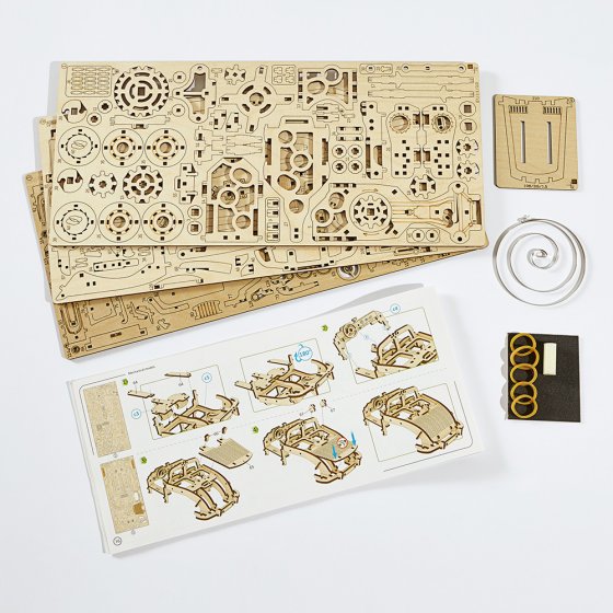 Maquette en bois portes papillon 