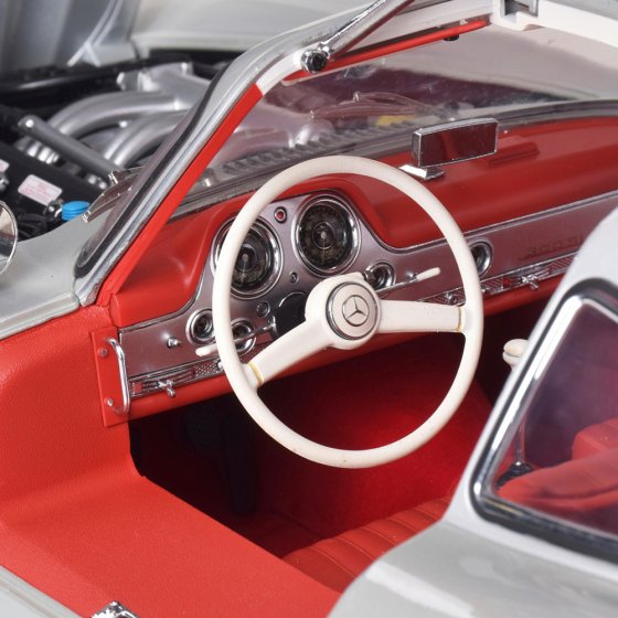 Modellbaus. Mercedes 300SL 
