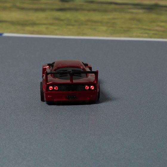 F40 avec télécommande (rouge) 