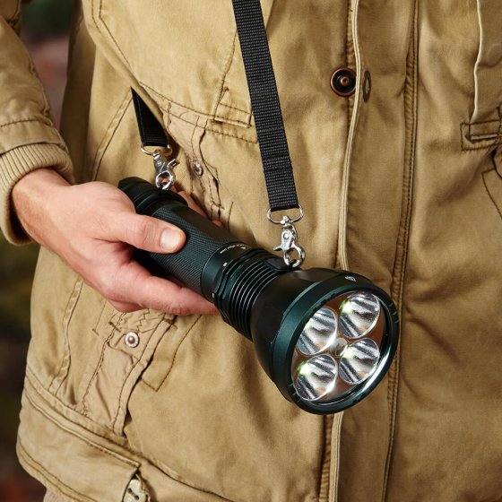 Lampe puissante de 11.600 lumens 