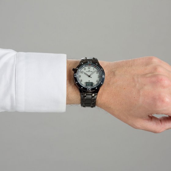 Funk-Armbanduhr „Black”