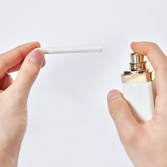 Diffuseur de parfum réglable pour voiture