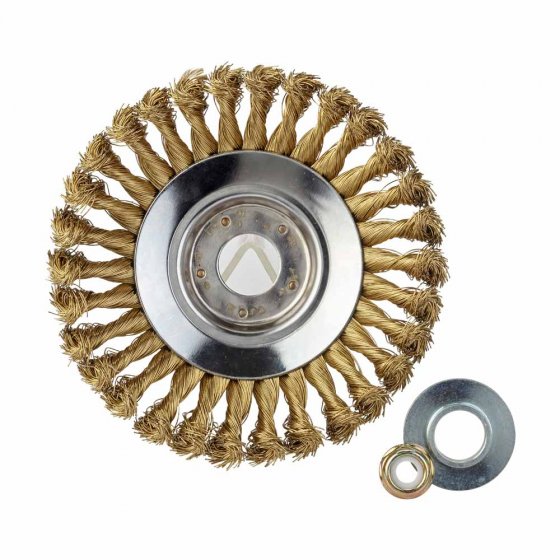 Brosse métallique de désherbage pour faux à moteur 