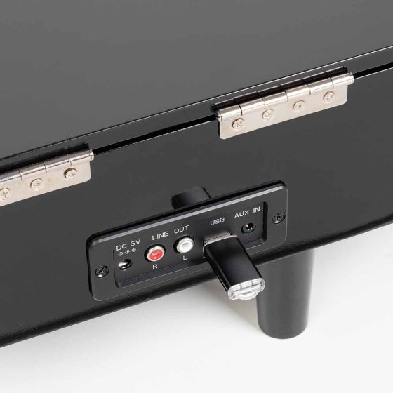 Plattenspieler in Klavieroptik 