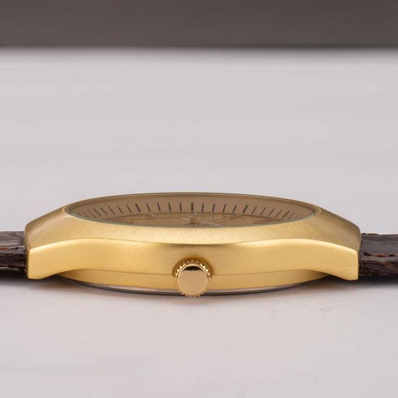 Ihr Geschenk: Armbanduhr "Gold"