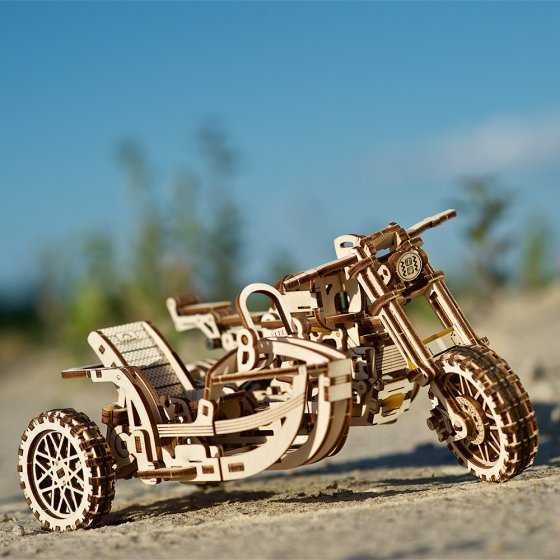 Modèle réduit en bois "Motocross"