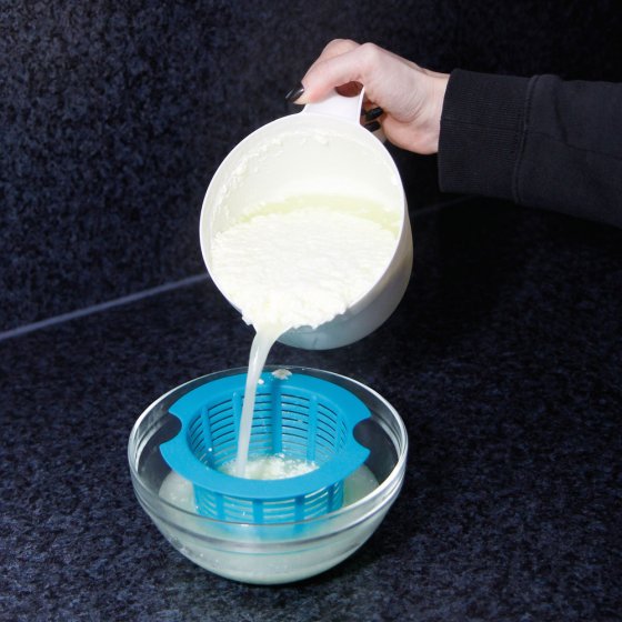 Appareil pour préparation de fromage frais