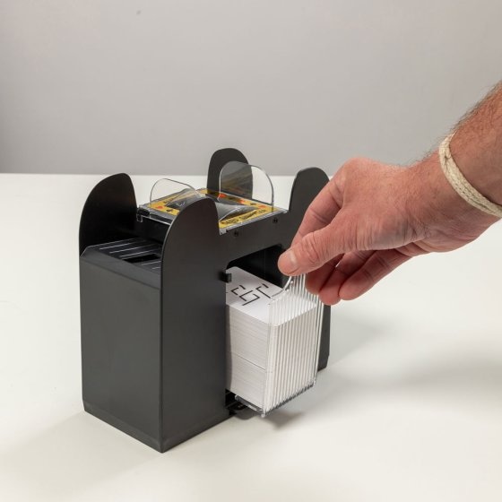 Elektrische Kartenmischmaschine  