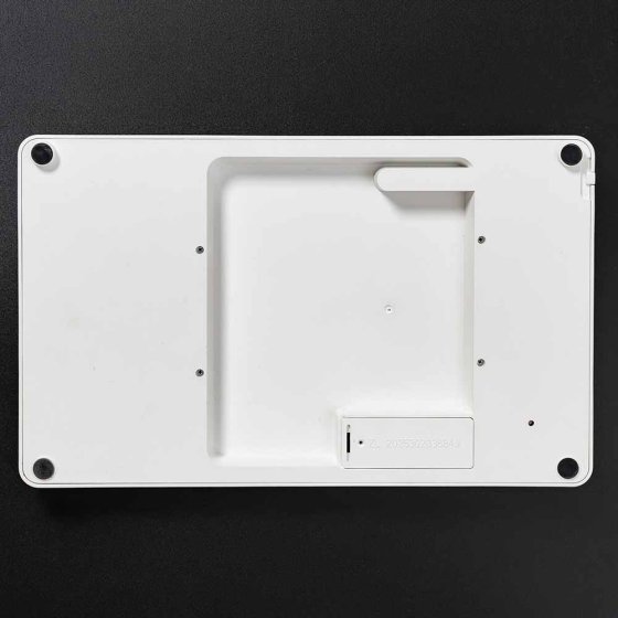 Tablette d'écriture électronique avec calculatrice et horloge 
